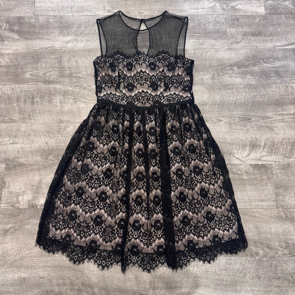 Maggy London Lace Fit & Flare Black Dress Nude Lining Womens Sz. 6